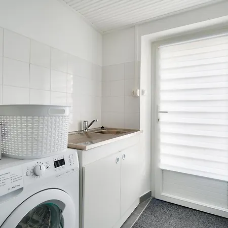 Jolie Maison Pour 9, 5 Min De La